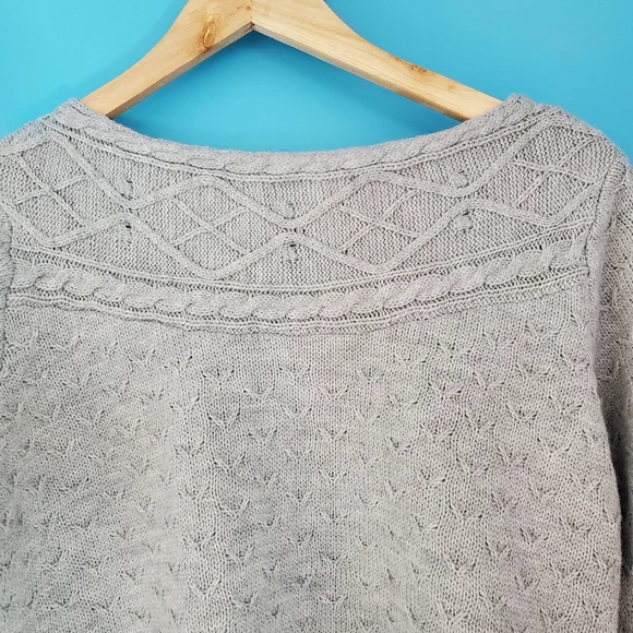 Croft & Barrow Size Medium Gray Knit Sweater - Picture 2 of 6